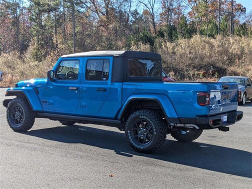 2025 Jeep Gladiator Willys