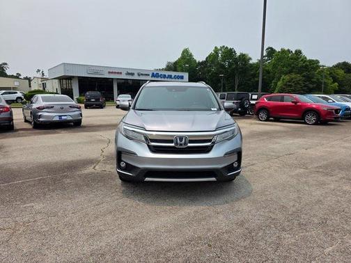 2022 Honda Pilot Touring 8-Passenger