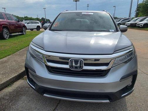2022 Honda Pilot Touring 8-Passenger