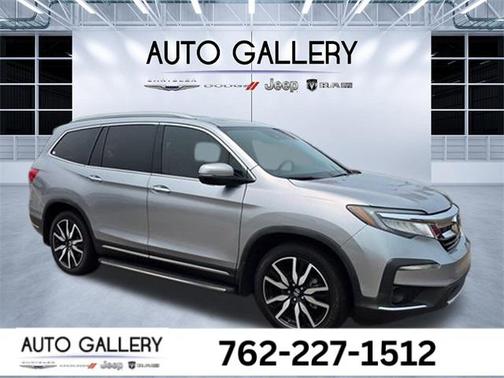 2022 Honda Pilot Touring 8-Passenger