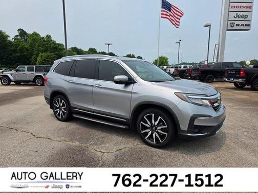 2022 Honda Pilot Touring 8-Passenger