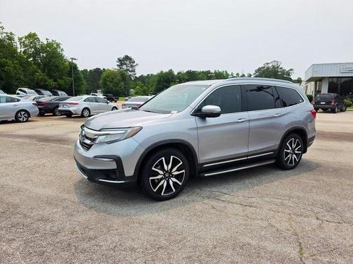 2022 Honda Pilot Touring 8-Passenger