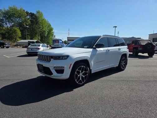 2025 Jeep Grand Cherokee Summit