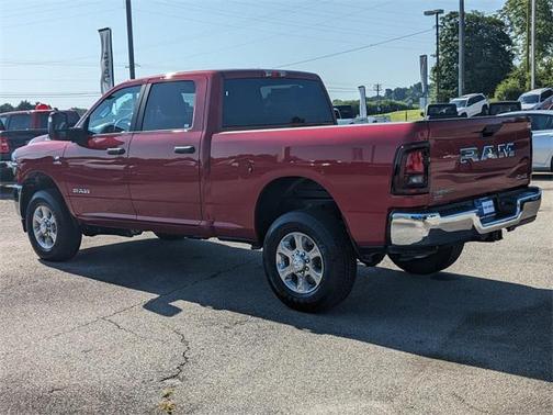 2025 RAM 2500 Big Horn Crew Cab 4x4 6'4' Box