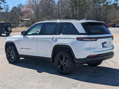 2025 Jeep Grand Cherokee Altitude