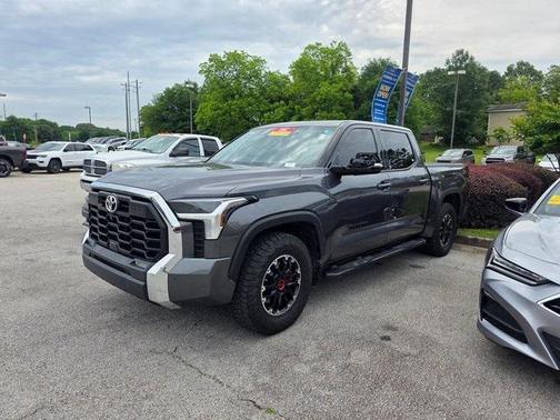 2022 Toyota Tundra SR5