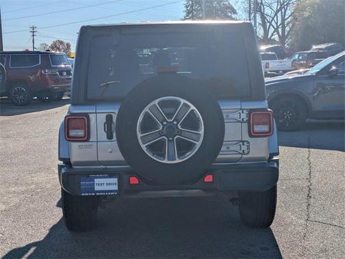 2020 Jeep Wrangler Unlimited Sahara