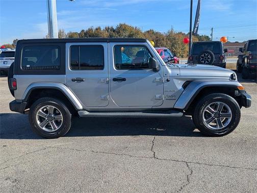 2020 Jeep Wrangler Unlimited Sahara