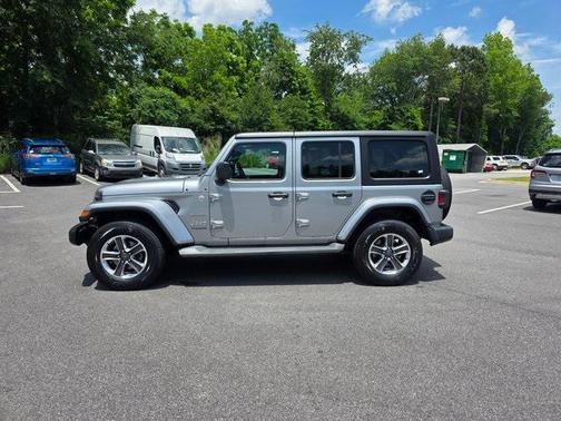 2020 Jeep Wrangler Unlimited Sahara
