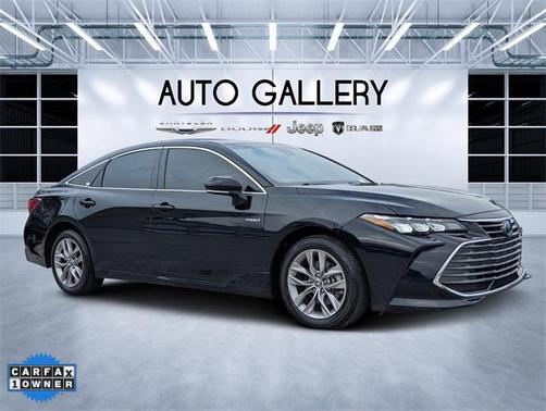 2021 Toyota Avalon Hybrid XLE Plus