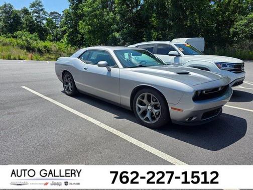 2016 Dodge Challenger SXT