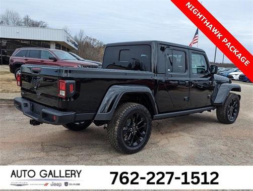 2025 Jeep Gladiator Nighthawk