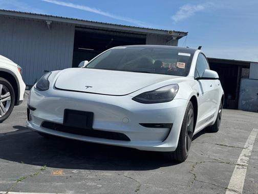 2023 Tesla Model 3 Base