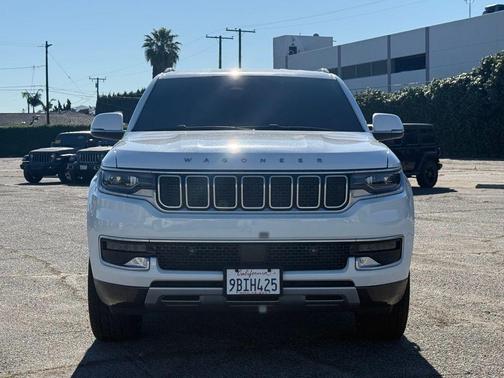 2022 Jeep Wagoneer Series II