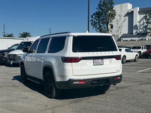 2022 Jeep Wagoneer Series II