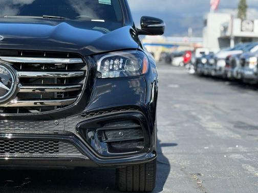 2025 Mercedes-Benz GLS 450 4MATIC