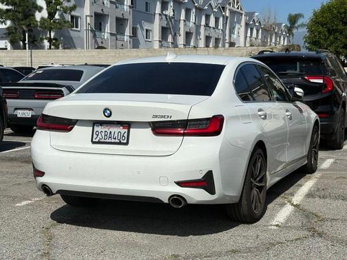 2021 BMW 330 i