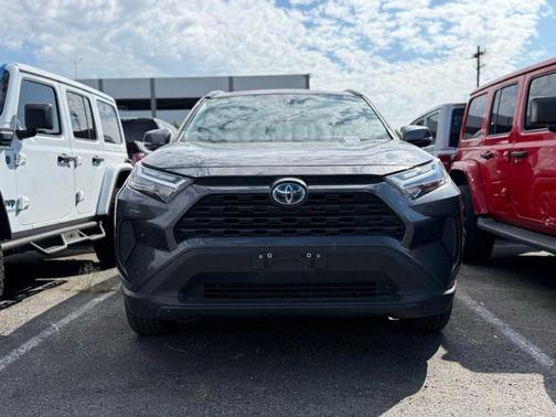 2024 Toyota RAV4 Hybrid XLE