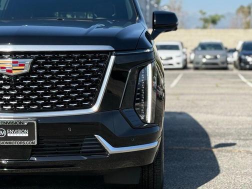 2025 Cadillac Escalade ESV Premium Luxury