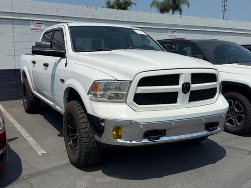 2016 RAM 1500 SLT