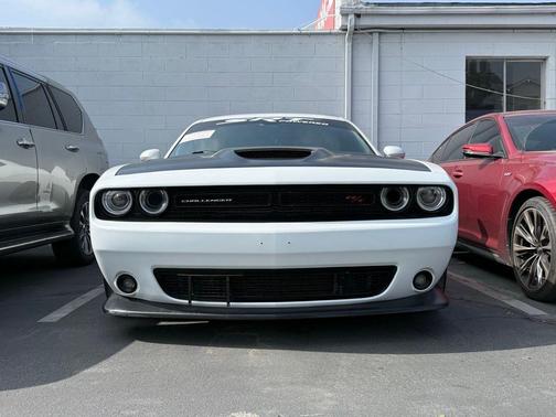 2016 Dodge Challenger R/T Scat Pack