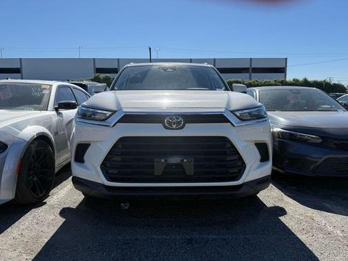2024 Toyota Grand Highlander XLE