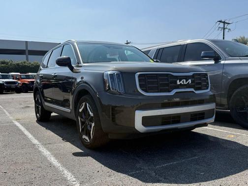 2025 Kia Telluride S