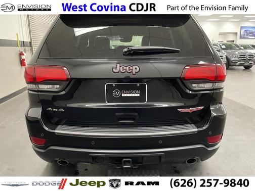 Photo 3 of 32 of 2021 Jeep Grand Cherokee Trailhawk