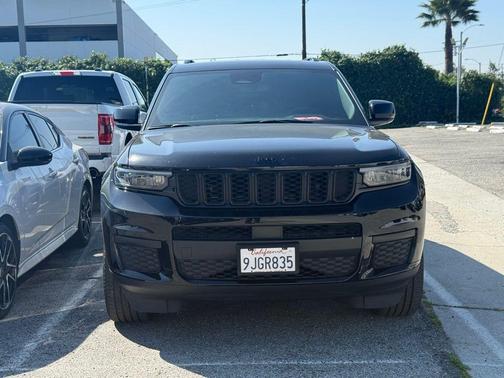2023 Jeep Grand Cherokee L Laredo