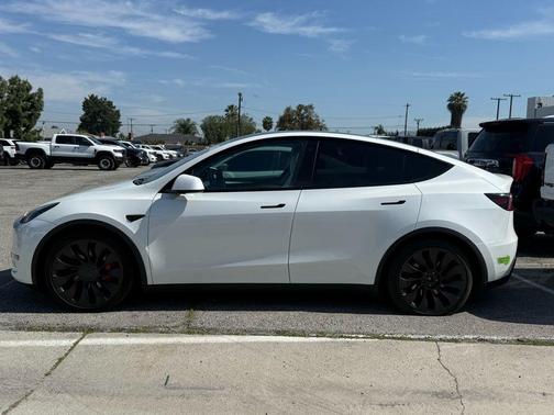 2023 Tesla Model Y Performance