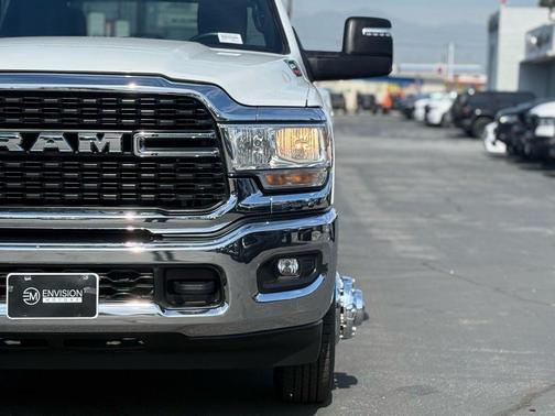 2024 RAM 3500 Big Horn