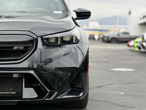 2025 BMW M5 Base