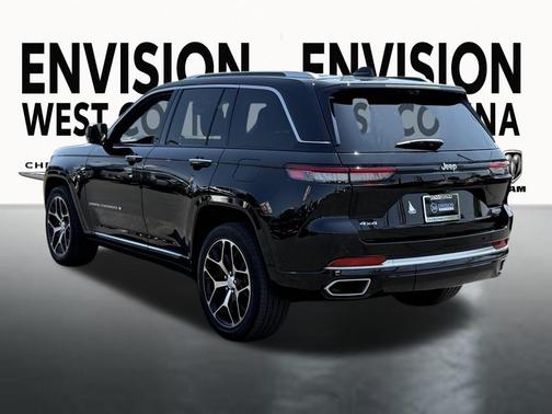 2022 Jeep Grand Cherokee Summit