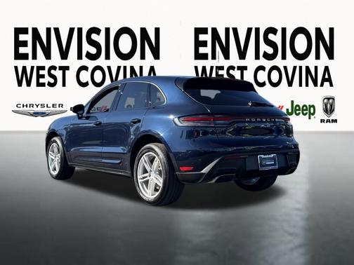 2022 Porsche Macan Base