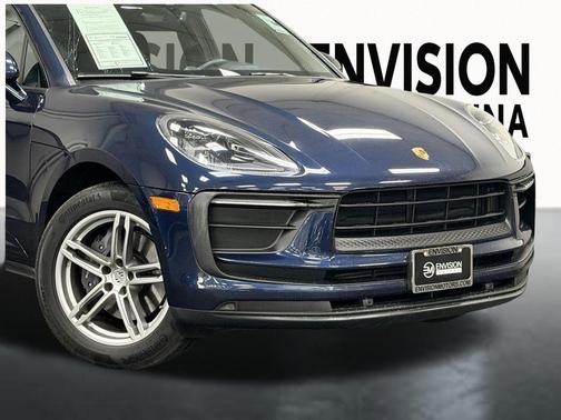 2022 Porsche Macan Base