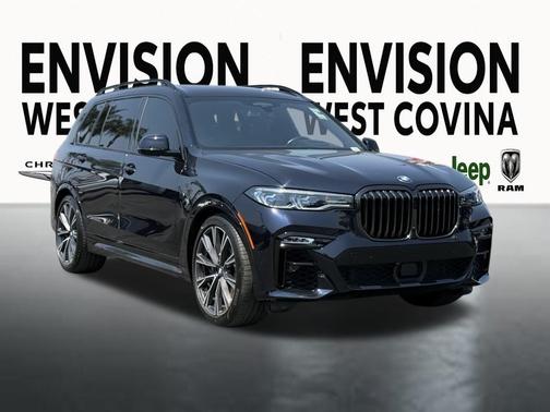 2022 BMW X7 M50i