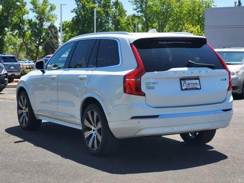 Crystal White Metallic 2023 Volvo XC90 B6 Ultimate 7-Seater