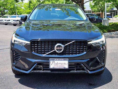 2025 Volvo XC60 Plug-In Hybrid T8 Ultra