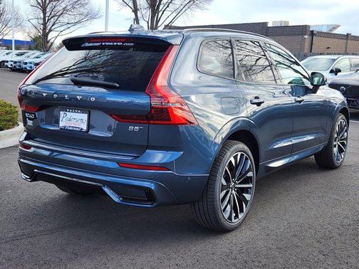 2026 Volvo XC60 B5 Ultra