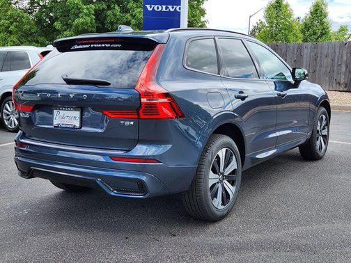 2025 Volvo XC60 Plug-In Hybrid T8 Core