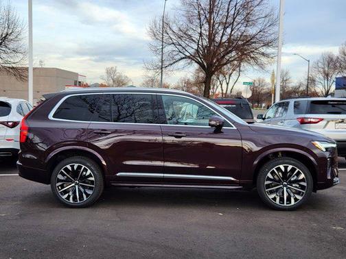 2026 Volvo XC90 B6 Plus 7-Seater