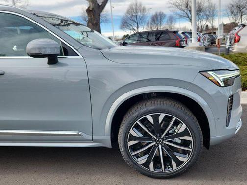 2026 Volvo XC90 B6 Ultra 7-Seater