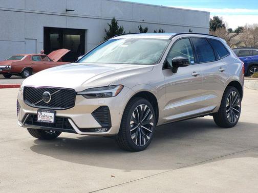 2026 Volvo XC60 B5 Ultra