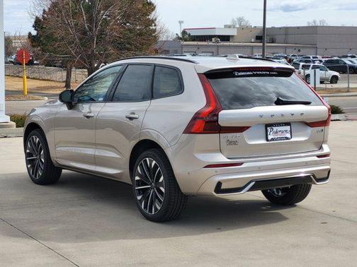 2026 Volvo XC60 B5 Ultra