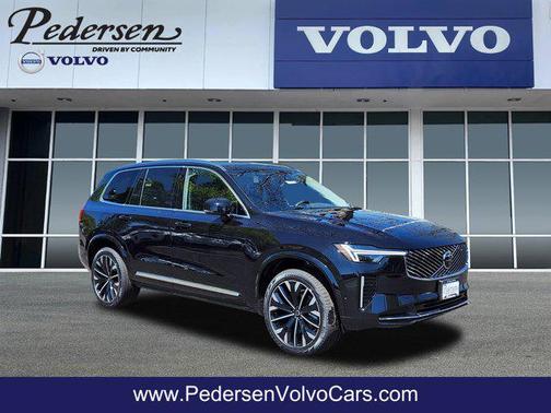 2025 Volvo XC90 B5 Plus 7-Seater