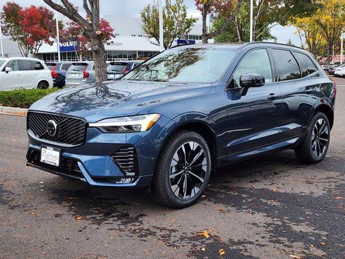 2026 Volvo XC60 B5 Plus