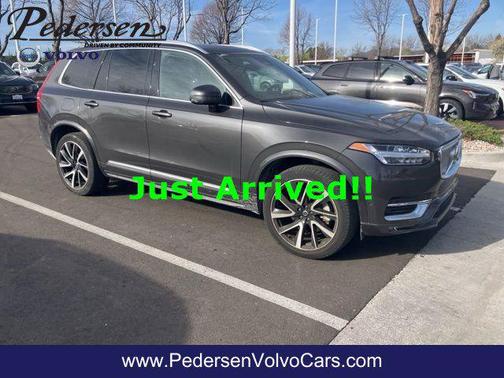 Platinum Grey Metallic 2023 Volvo XC90 B6 Plus 7-Seater