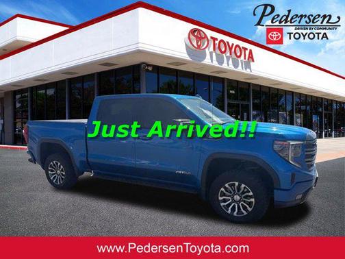 Dynamic Blue Metallic 2022 GMC Sierra 1500 AT4