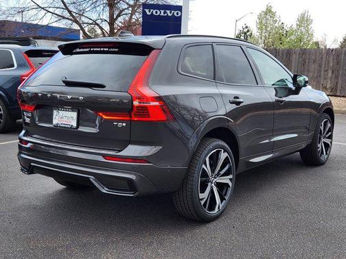 2025 Volvo XC60 Plug-In Hybrid T8 Ultra