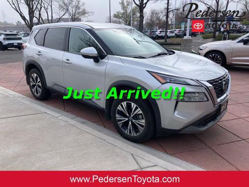 Brilliant Silver Metallic 2021 Nissan Rogue SV